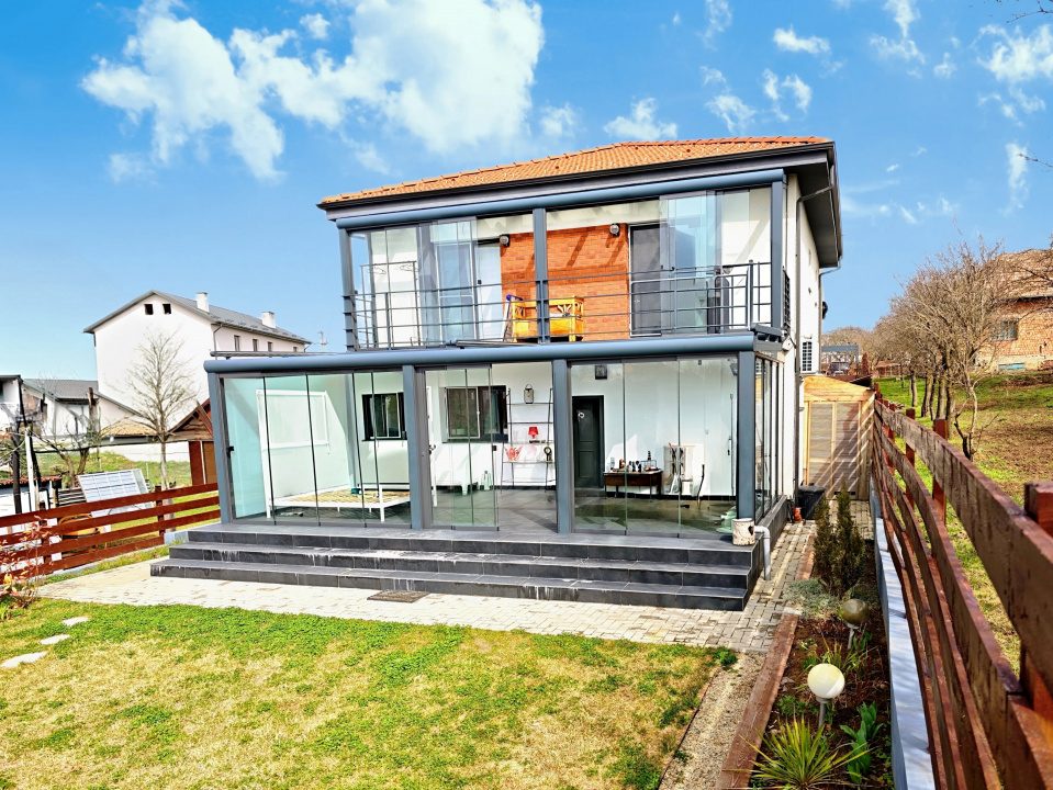 Casă modernă Feleacu | Panoramă | Teren generos